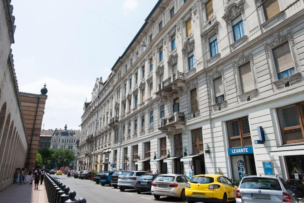 Central Nest Apartment Synagogue Budapeste Exterior foto